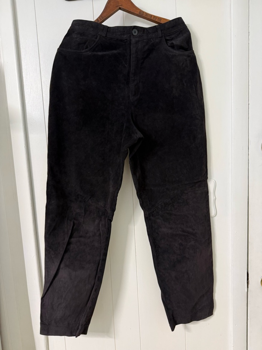 Peruvian Connection leather pants. - Picture 4 of 9